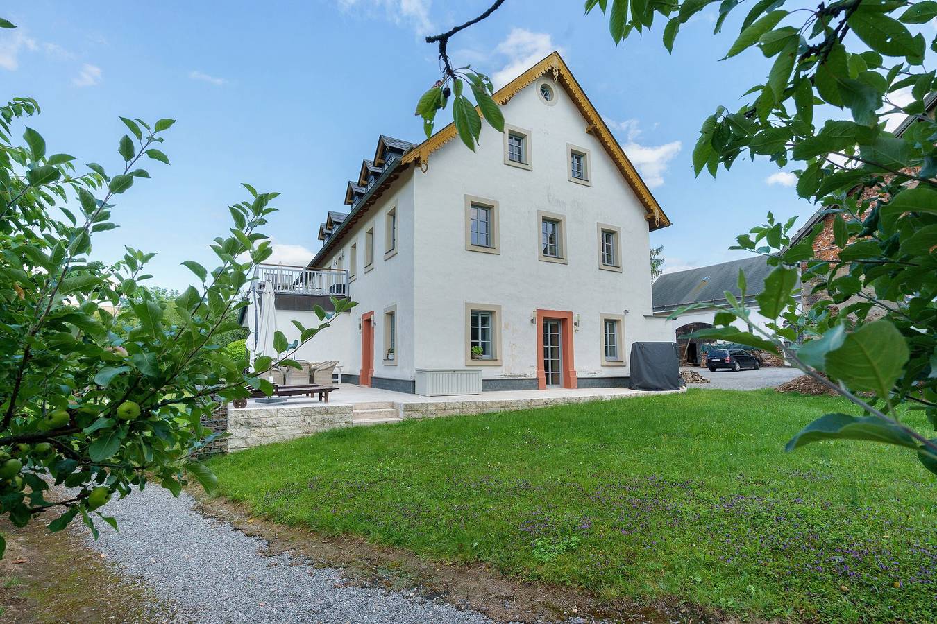 Apartamento entero, Apartamento 'Gutshof Lesch - Ferienwohnung 2' con jardín privado y Wi-Fi in Euba, Chemnitz