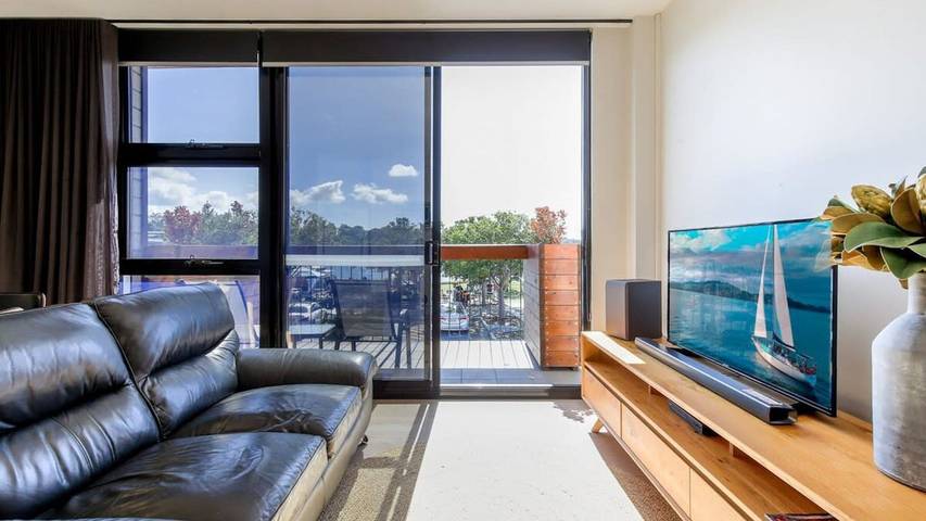 Holiday letting for 4 people, with balcony/terrace in South Coast NSW