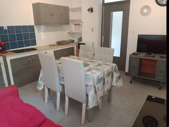 Appartement de vacances pour 2 personnes, avec terrasse ainsi que vue et jardin