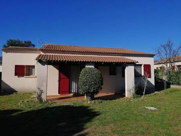 Gîte pour 6 personnes, avec jardin dans Folelli