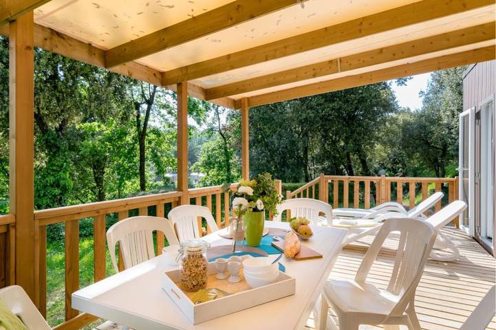 Mobil home pour 6 personnes, avec piscine ainsi que terrasse et jardin, animaux acceptés à Saint-Crépin-et-Carlucet - 2