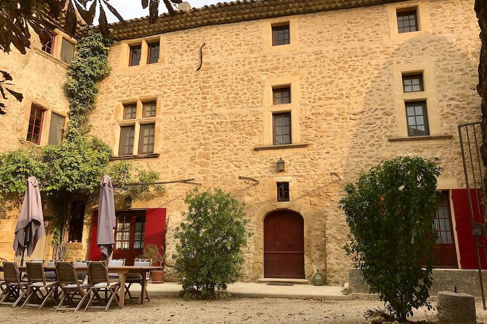 Maison De Vacances pour 11 Personnes dans Lauris, Parc naturel régional du Luberon