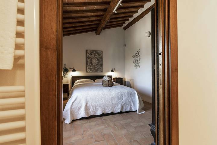 Geheel appartement, Panoramisch appartement in een boerderij uit 1600 in Pancole, San Gimignano