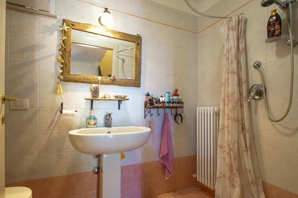 Appartement entier, Awesome apartment in Casteldimezzo in Pesaro, Pesaro-Urbino