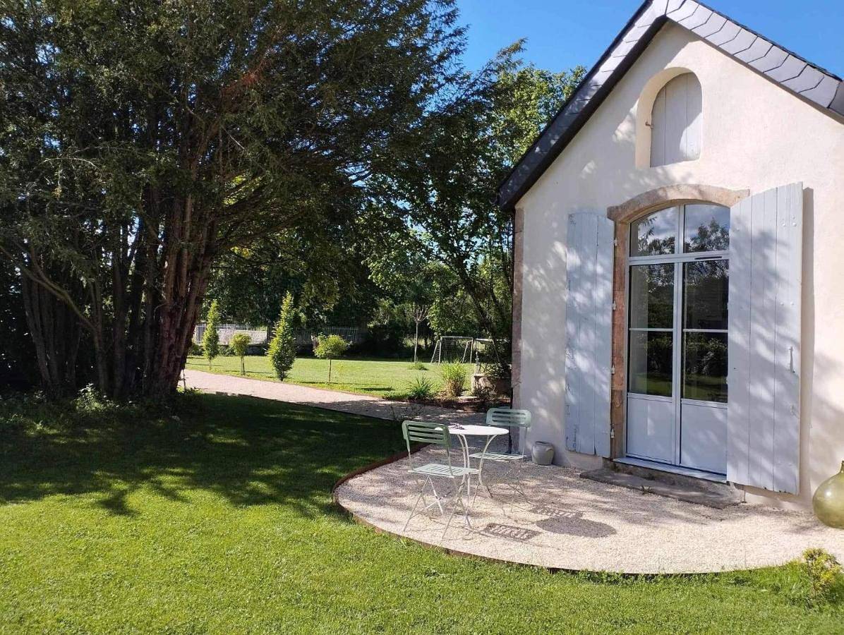 One-Bedroom House in Épineuil-le-Fleuriel, Saint-Amand-Montrond
