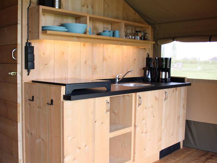 Camping für 4 Personen, mit Garten, kinderfreundlich in Friesland - 3
