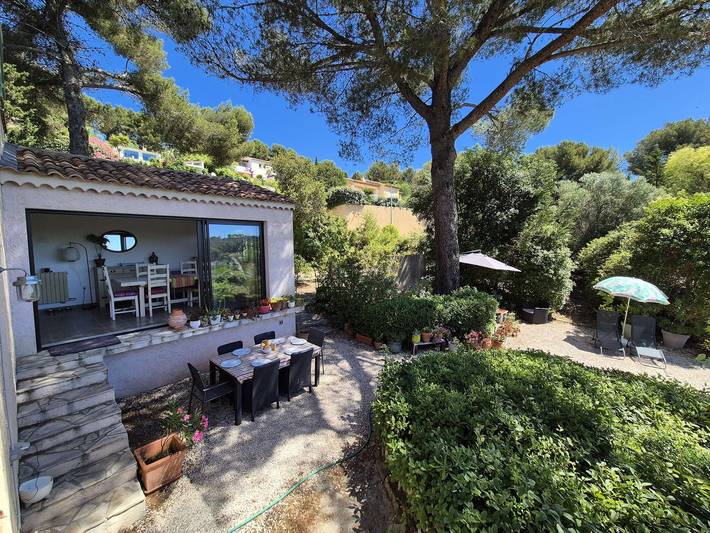Nice house, A/C, Wifi, garden, close to the beach in Saint-Mandrier-sur-Mer, Mediterranean Coast (France)
