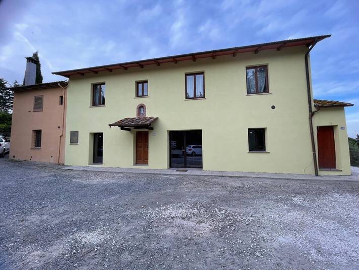 Agriturismo per 11 persone, con giardino a Montaione