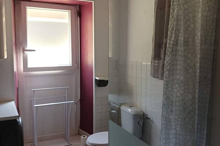 House in the heart of the pink granite coastline in Perros-Guirec, Costa de granito rosa