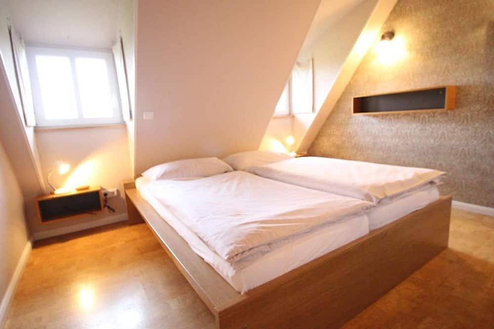 Ganze Wohnung, Appartement 1 - Ferienwohnung unter Reet in Westerhever, Eiderstedt