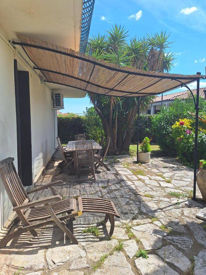 Gîte pour 6 personnes, avec jardin et terrasse à Poussan - 3