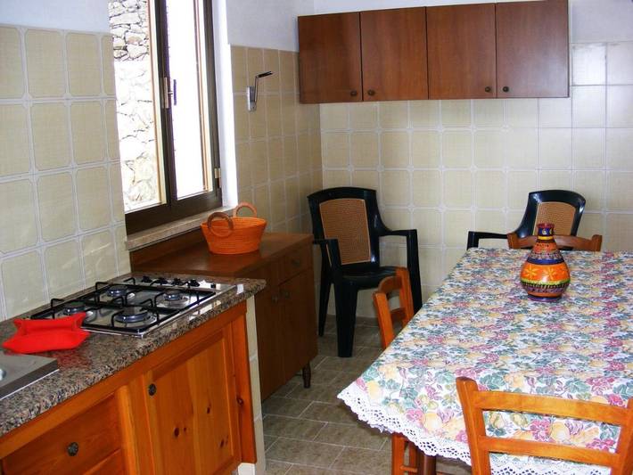 Gîte pour 6 personnes, avec jardin et vue à Corsano - 4