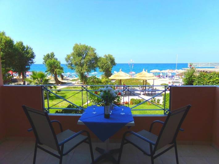 Apartmenthotel for 2 people, with pool and garden as well as view and children pool - 1