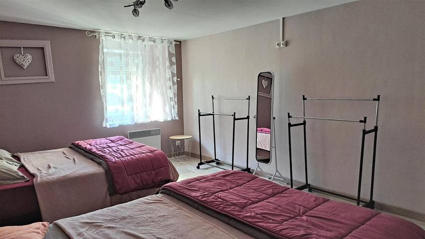 Location de vacances pour 4 personnes, avec vue ainsi que terrasse et jardin dans La Chapelle-Largeau - 2