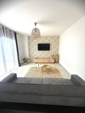 Gîte pour 4 personnes, avec terrasse et jardin dans Grands-Bois