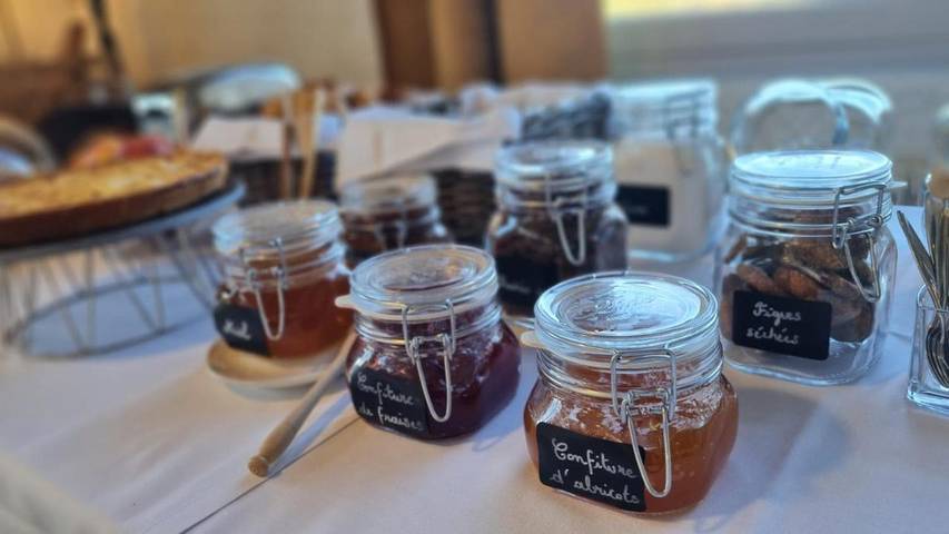 Hôtel pour 2 personnes, avec jardin ainsi que piscine et vue, animaux acceptés dans Mortain-Bocage - 3