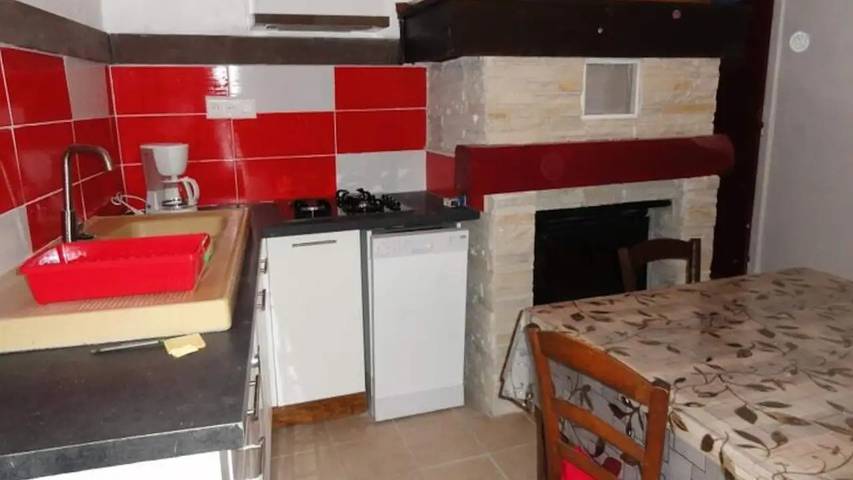 Gîte pour 5 personnes, avec Terrasse et Piscine à Saint-Germain-de-Calberte - 3