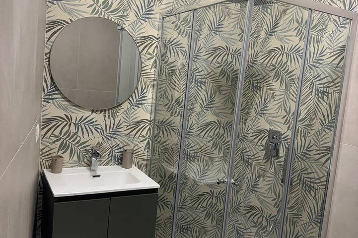 Bellissima stanza con ingresso indipendente e bagno privato. Massima privacy. in Crotone, Provincia di Crotone