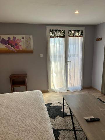 Cottage pour 2 personnes, avec jardin à Luynes