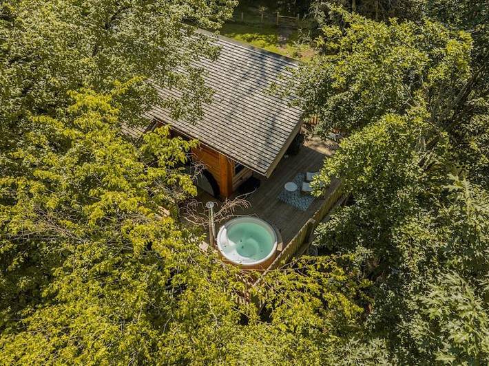 Maison de vacances pour 4 personnes, avec Balcon et Terrasse ainsi que Jacuzzi et Jardin