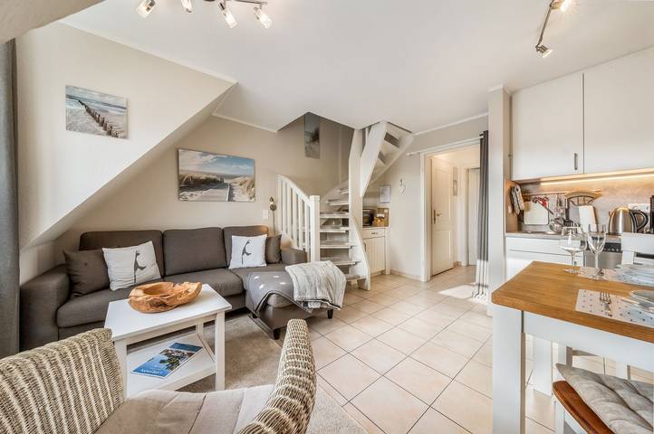 Ganze Wohnung, Strandnahe 3-Zimmer-Wohnung mit ca. 55 m² unter Reet, für bis zu 4 Personen in Nordfriesische Inseln (Schleswig-Holstein) (Schleswig-Holstein), Wenningstedt