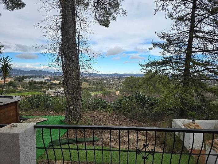 Casa rural para 10 personas, con vistas además de terraza y piscina, Se admiten mascotas en Vall D'albaida - 2
