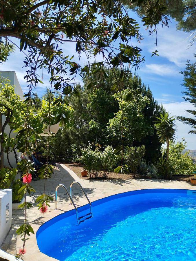 Ferienhaus für 5 Personen, mit Terrasse und Garten sowie Pool und Ausblick