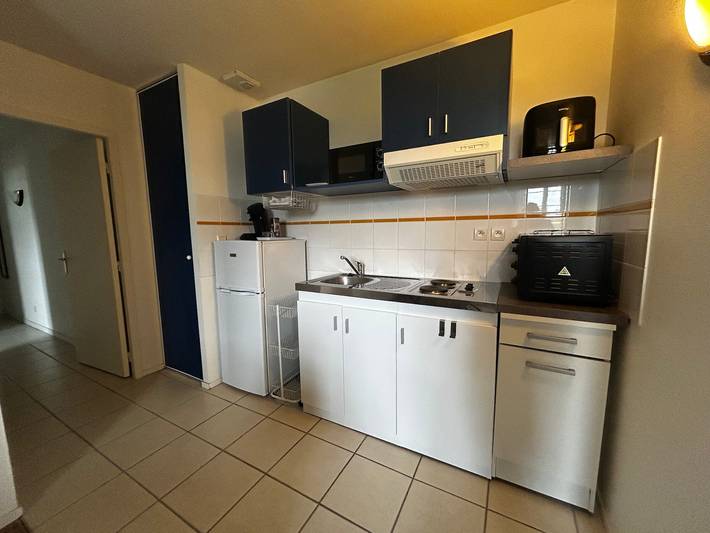 Ganze Wohnung, Renoviertes T2 nahe Thermen mit Pool und Wlan in La Roche-Posay, Vienne