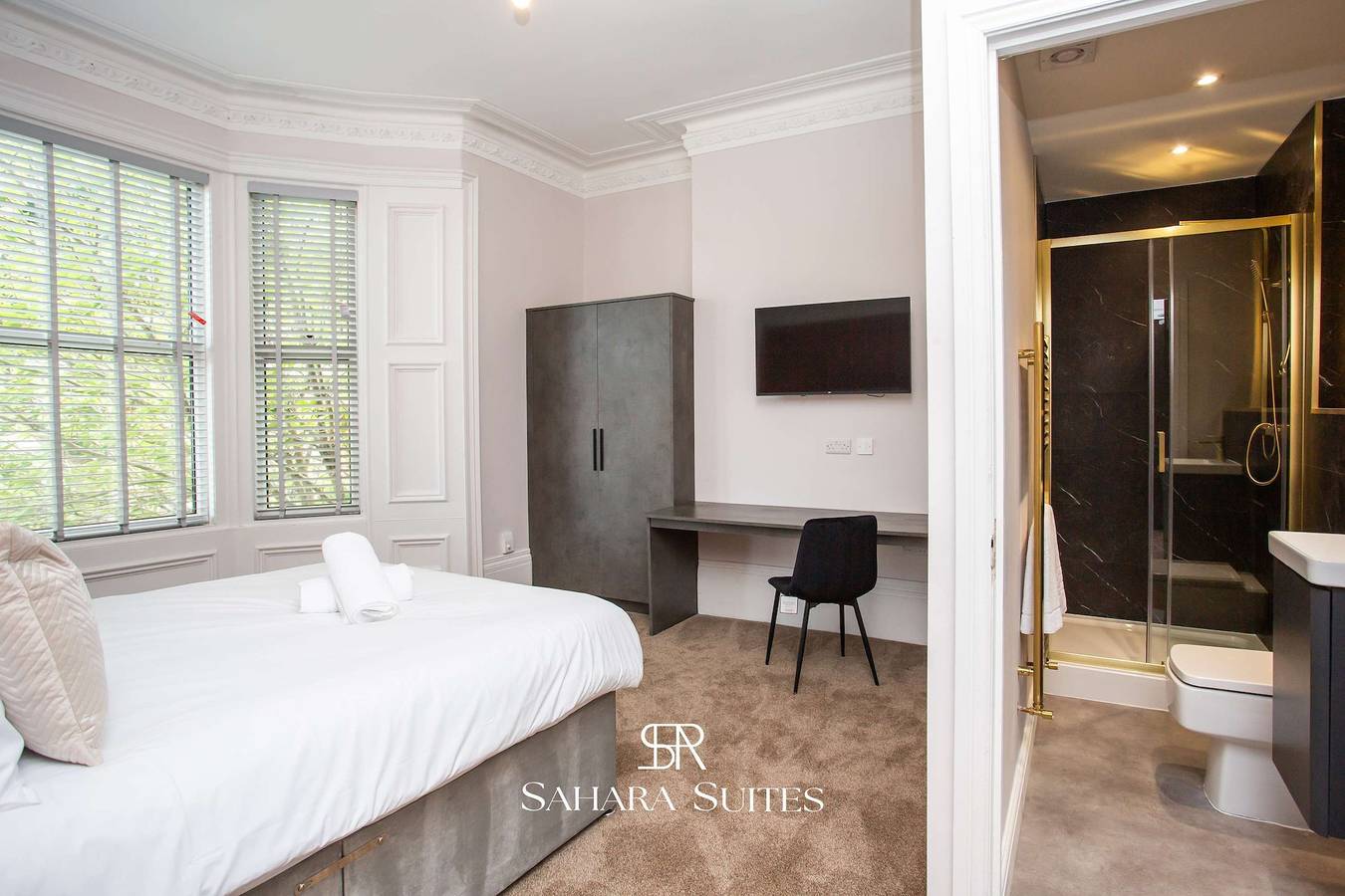 Luxury 9Bed 9Ensuite   Contractors   Free Parking in Sunderland