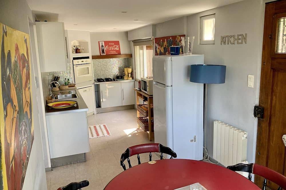 Carry het wiel huis aan zee (30 meter) met tuin in Carry-le-Rouet, Istres en omgeving