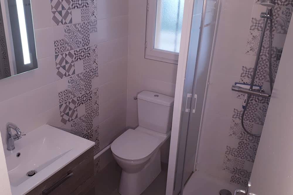 Appartamento intero, Appartamento T2 con una camera da letto + 2 terrazze + Parcheggio privato sicuro + Internet + Tv in Biarritz, Bayonne e dintorni