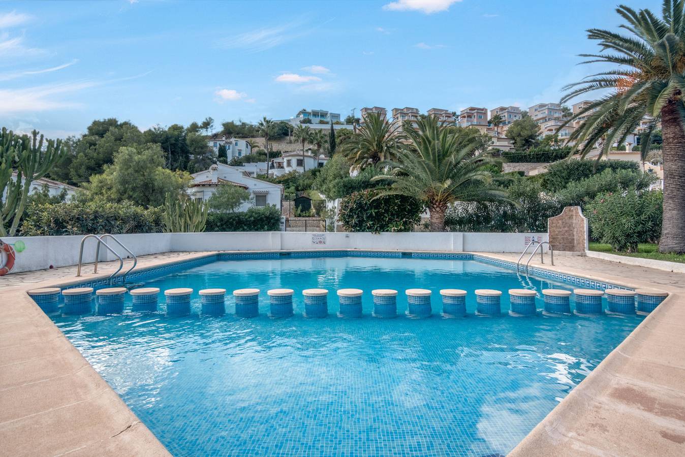 Maison de vacances 'Julieta' avec vue sur la mer, Wi-Fi et climatisation in Poble Nou de Benitatxell, Costa Blanca