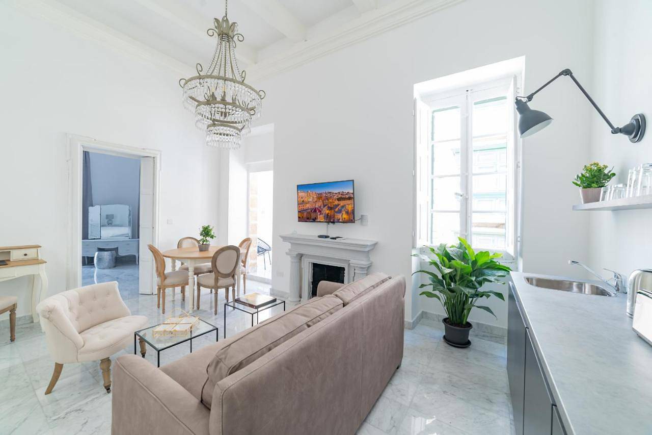 Entire apartment, Maisonette in Valletta, Malta Island