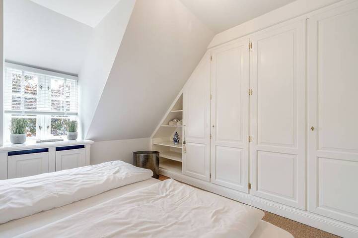 Ganze Wohnung, Diese Obergeschoss-Wohnung ist ca. 60 m² groß und bietet zwei Personen Platz. in Keitum, Sylt (Gemeinde)