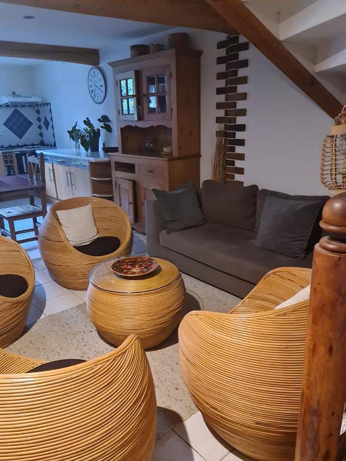 Location de vacances pour 4 personnes, avec terrasse à La Tour-du-Crieu