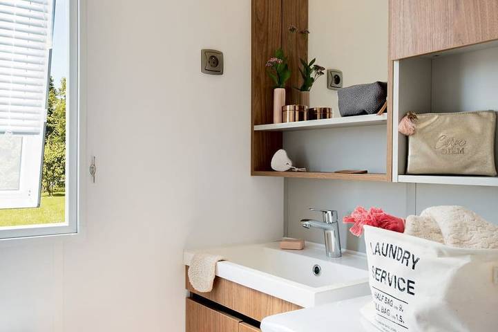Location de vacances pour 6 personnes, avec sauna ainsi que jardin et piscine à Saint-Privat-de-Champclos