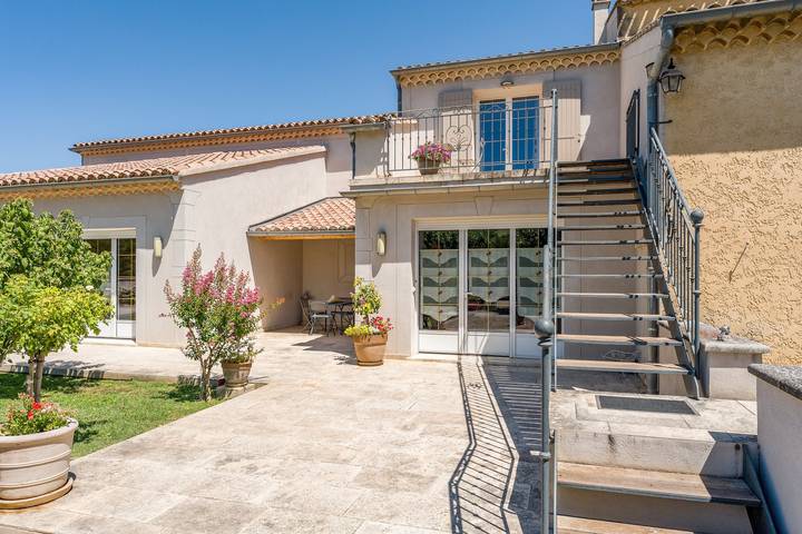 Chambre d’hôte pour 2 personnes, avec jardin à Orange