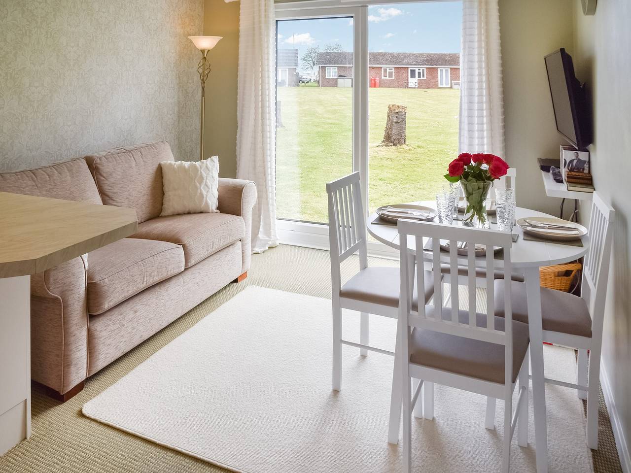 Mulberry Tree Cottage in Burgh Castle, Great Yarmouth