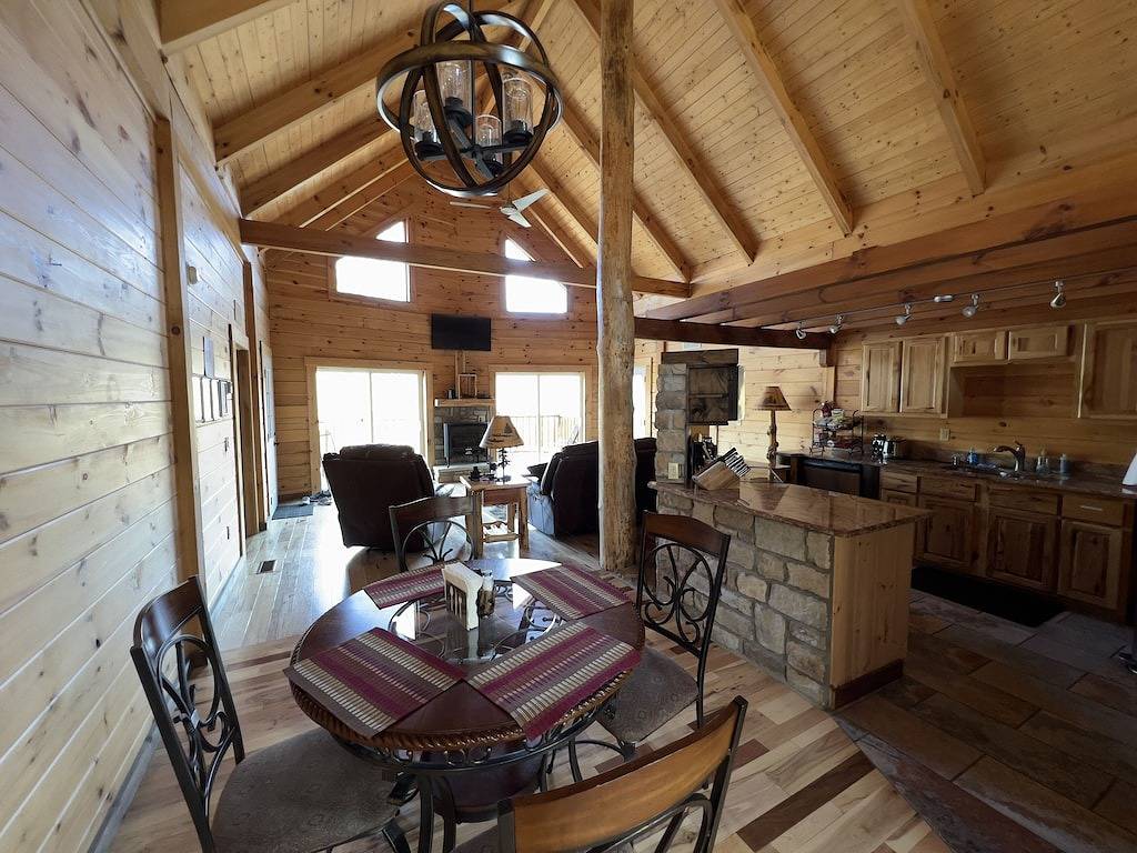 Eine hinterhältige Bear Hideaway - Brand New Luxury Lakeview Hütte in der Nähe Red River Gorge in Daniel Boone National Forest