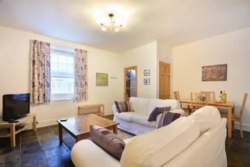 Log Cabin for 4 People in Alnwick, Northumberland, Photo 2
