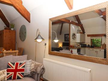 Log Cabin for 2 People in Drewsteignton, Devon, Photo 4