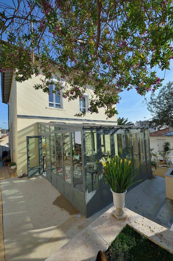 Chambre d’hôte pour 15 personnes avec vue in Cannes, Côte méditerranéenne (France)