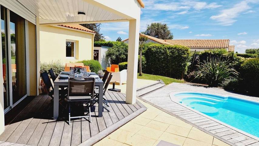 Maison d’hôte pour 8 personnes, avec piscine ainsi que terrasse et jardin aux Les Sables-d'Olonne - 3