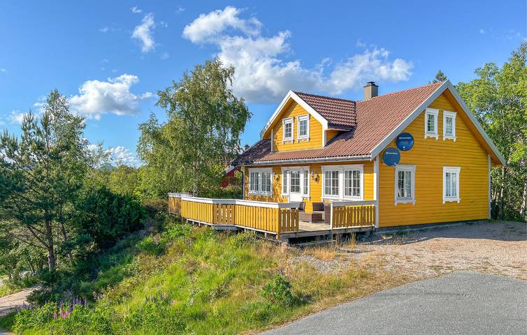 Ferienhaus für 8 Personen, mit Terrasse und Garten sowie Sauna, mit Haustier - 1