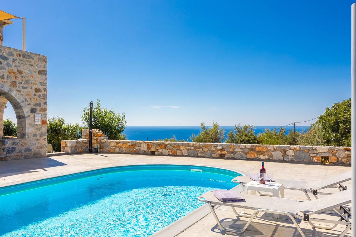 Villa Dioni Tria in Messenia region