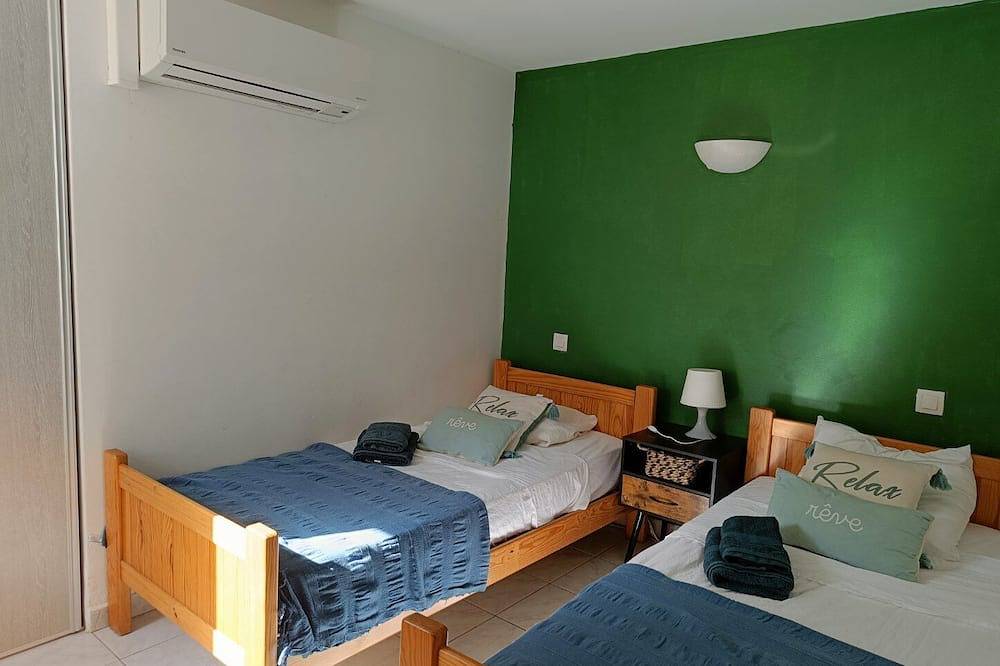 Marina De San Ambroggio: Casa / villa / chalet - Sant Ambroggio in Sant Ambroggio, Lumio