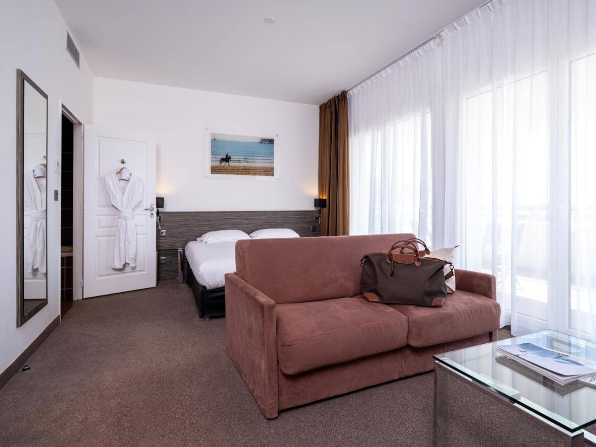 Golden Tulip La Baule in La Baule-Escoublac, Côte d'Amour