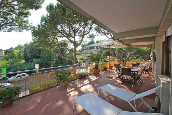 Apartamento entero, Appartamento dei Ronchi in Massa (desambiguación), Costa de la Maremma