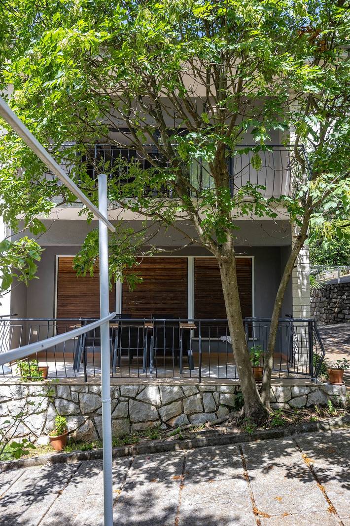 Ferienwohnung für 8 Personen, mit Balkon/Terrasse in Moscenicka Draga