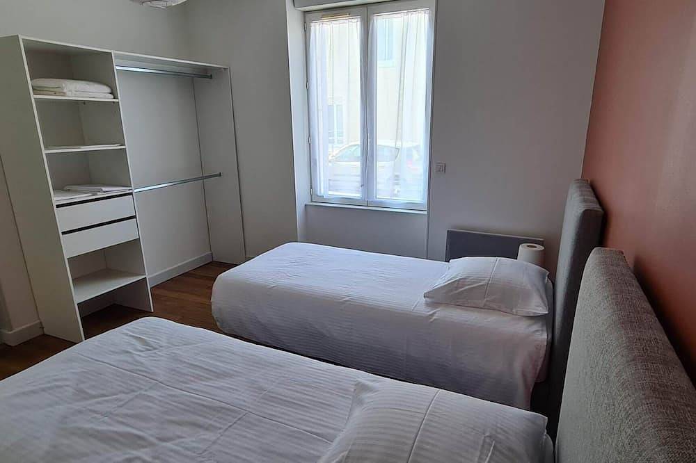 Apartamento entero, Apartamento-Baño con ducha-Rdc in Bourges, Región de Bourges